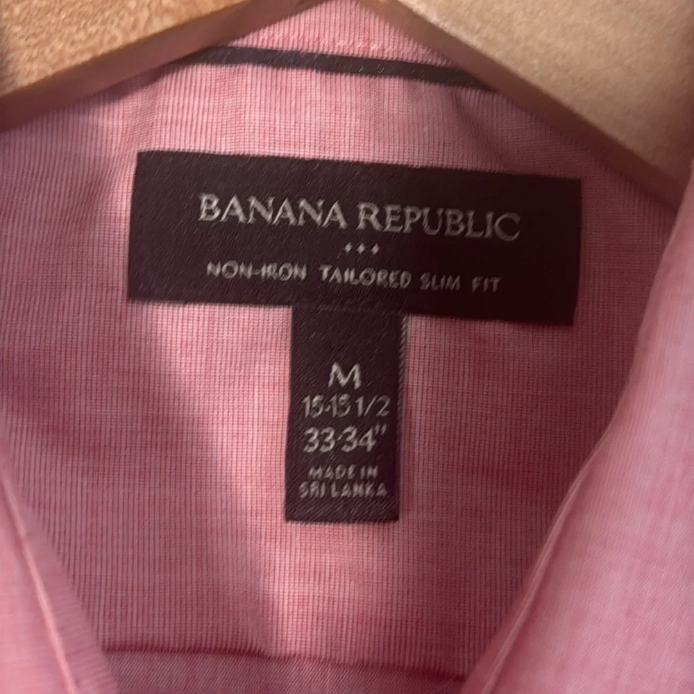 BANANA REPUBLIC Medium Sized Men's Classic Dress Shirt